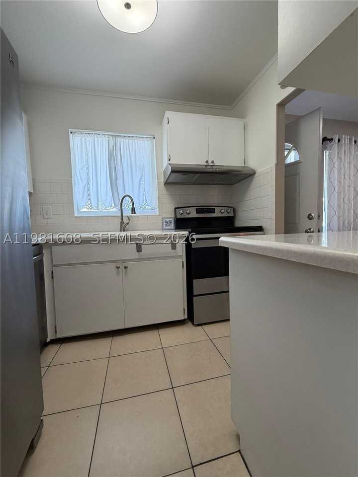 1832 Sunny Dr #D32 - Photo 3 of 16