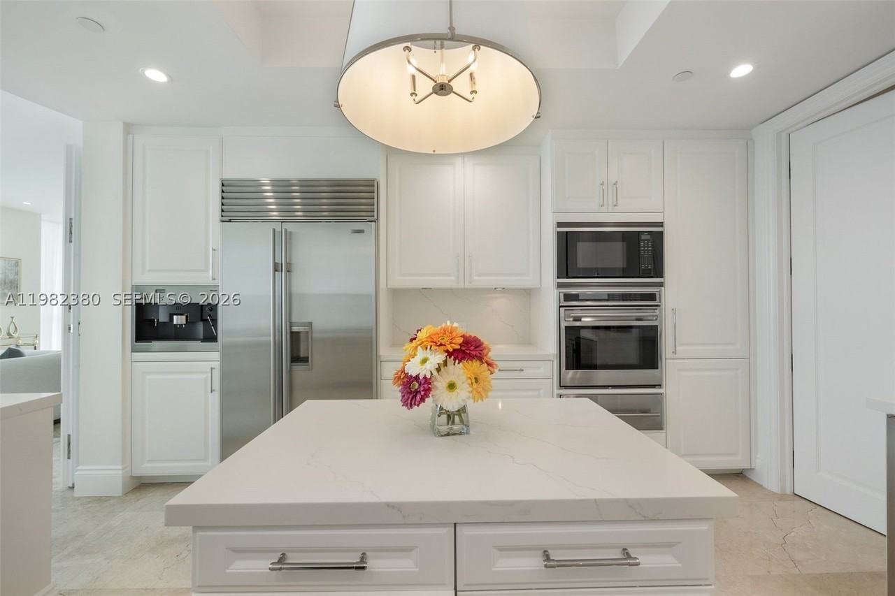 10295 Collins Ave #2203 - Photo 3 of 15