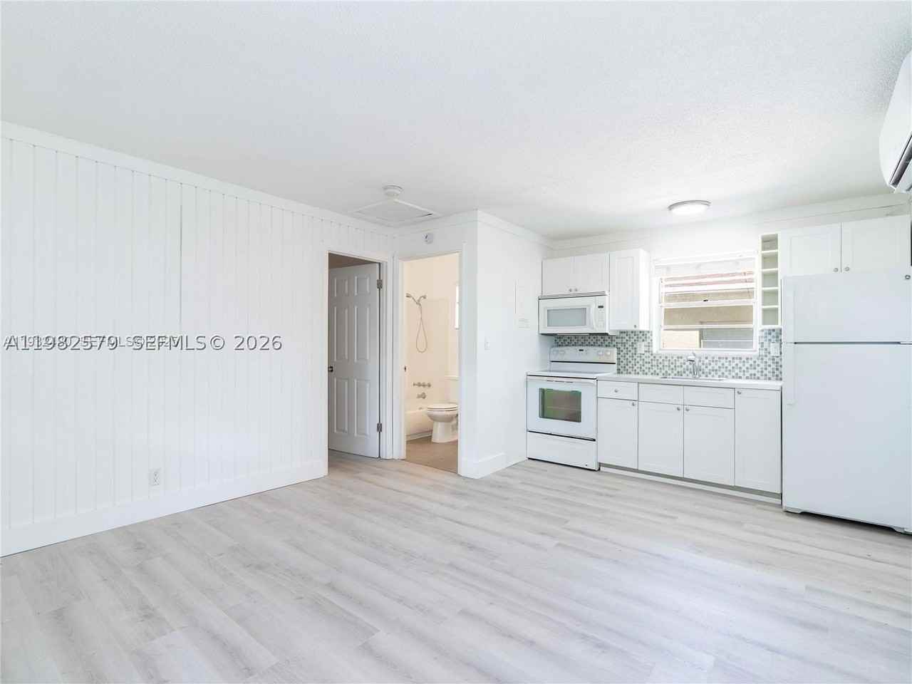 2020 Miami Rd #B - Photo 4 of 9