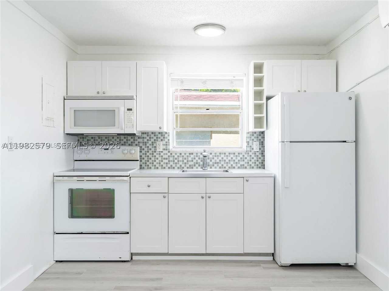 2020 Miami Rd #B - Photo 6 of 9