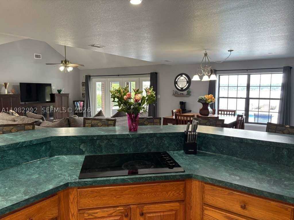 3116 Tanglewylde Ave - Photo 7 of 50