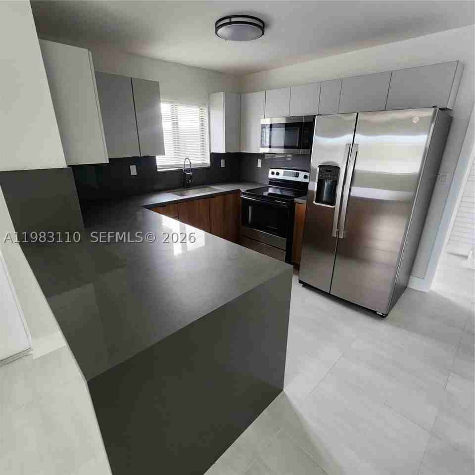 1171 Nw 66th St #1173 - Photo 2 of 17