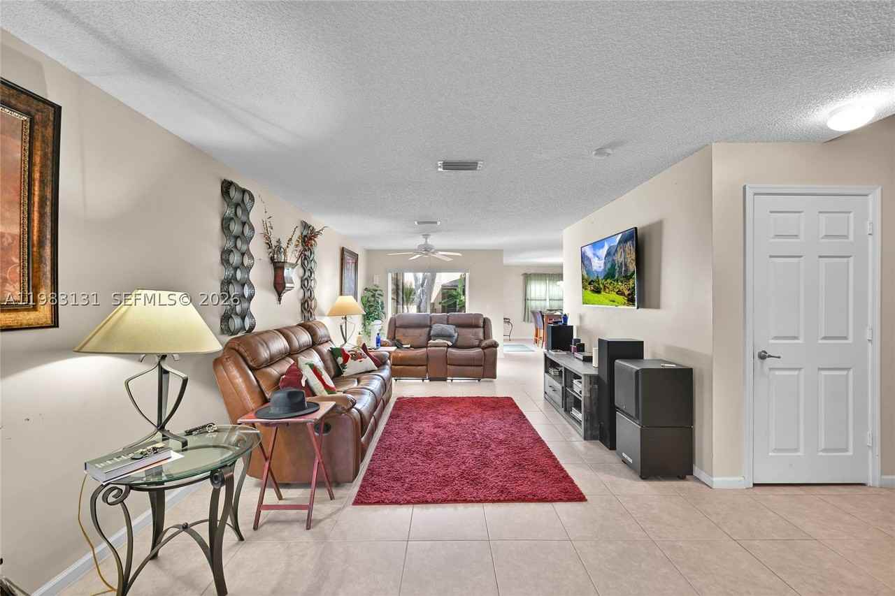 6767 Duval Ave - Photo 5 of 18