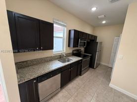 16735 Sw 95th St - Photo 1 of 1