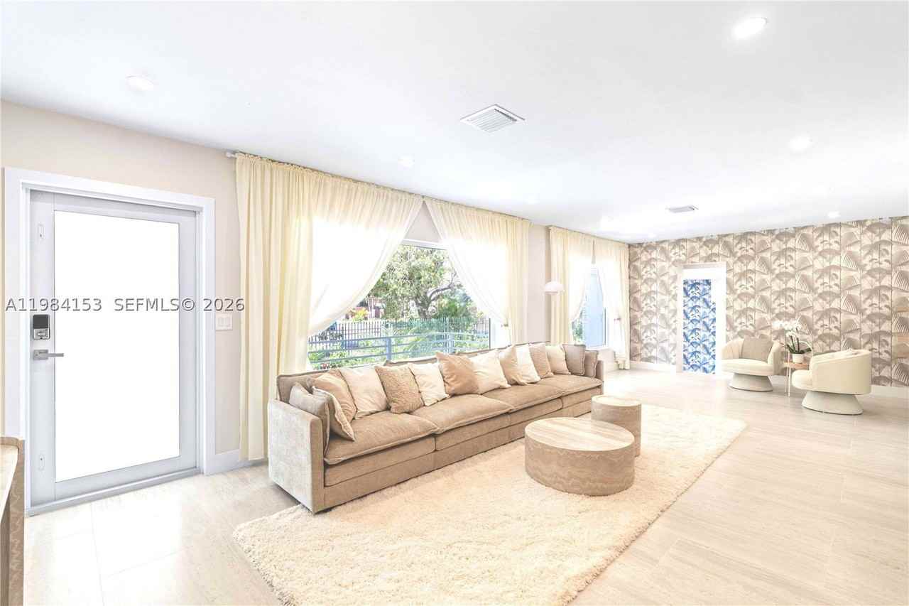 1345 Sw 14th Ave - Photo 6 of 50