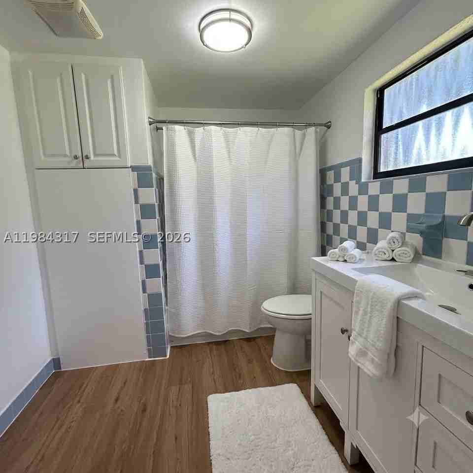 8866 Sw 126th St - Photo 7 of 29