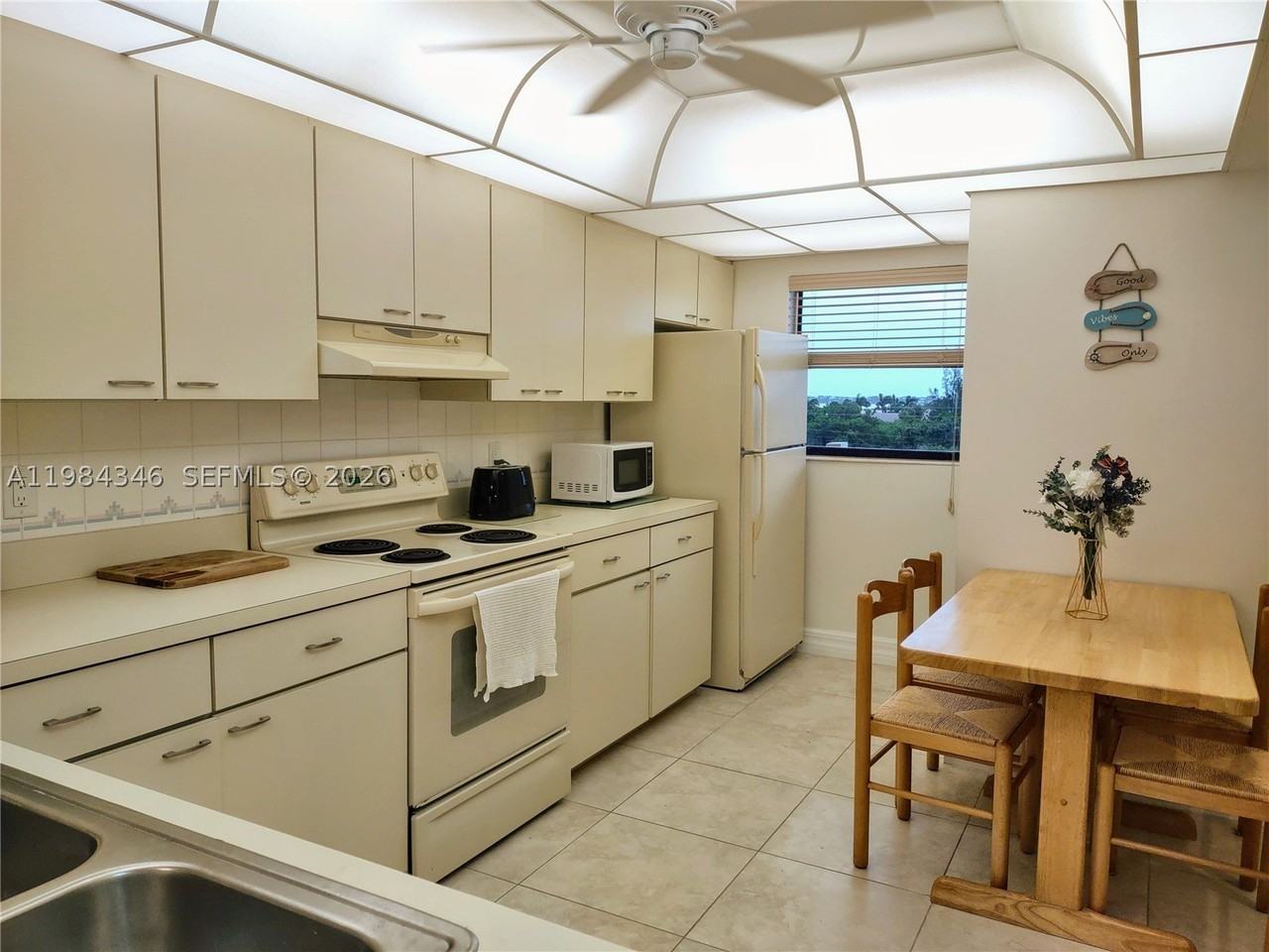 10200 S Ocean Dr #504 - Photo 7 of 24