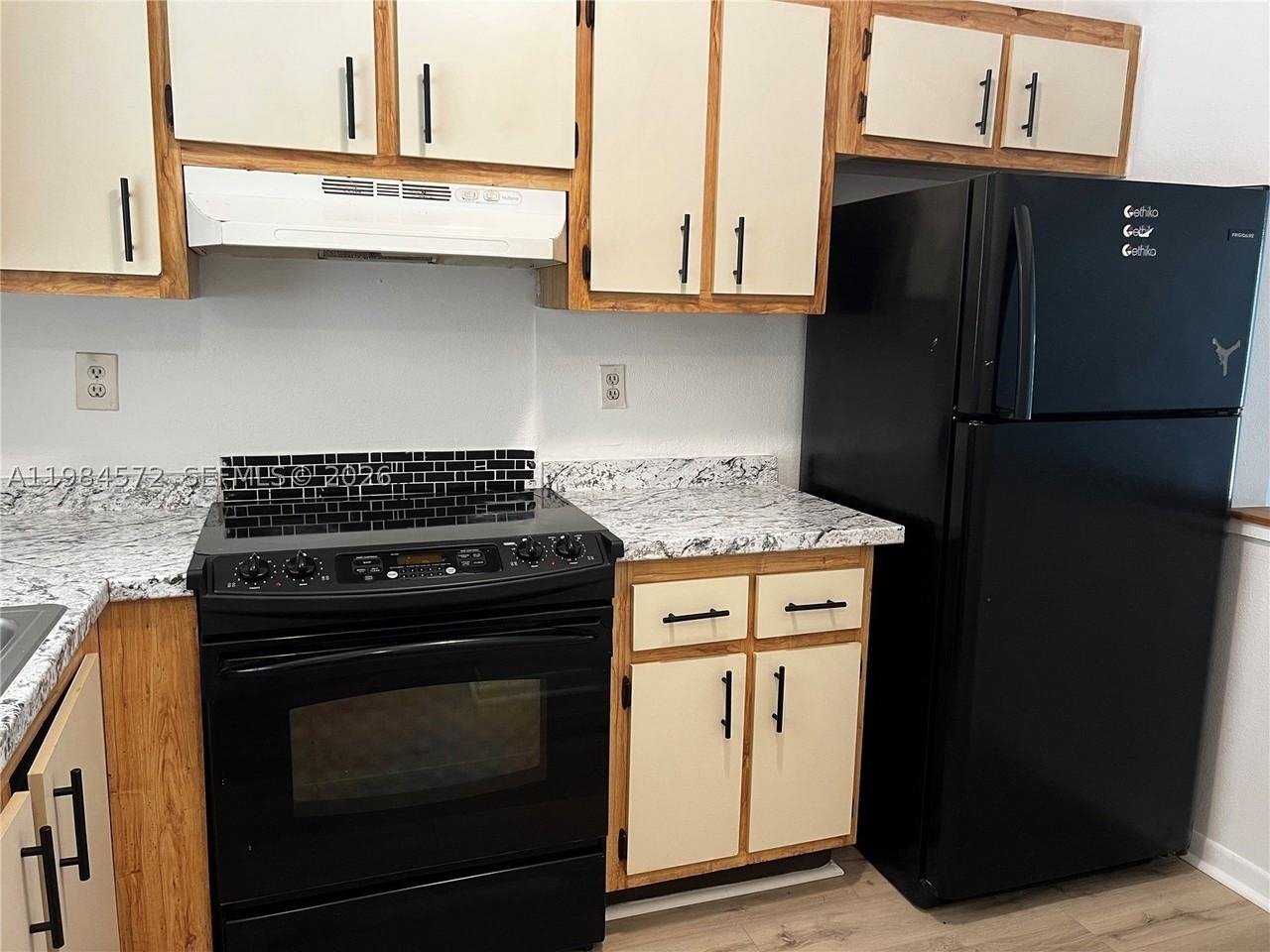 6001 Shakerwood Cir #204 - Photo 2 of 20