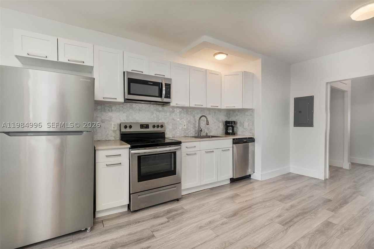 1275 Marseille Dr #35 - Photo 3 of 21