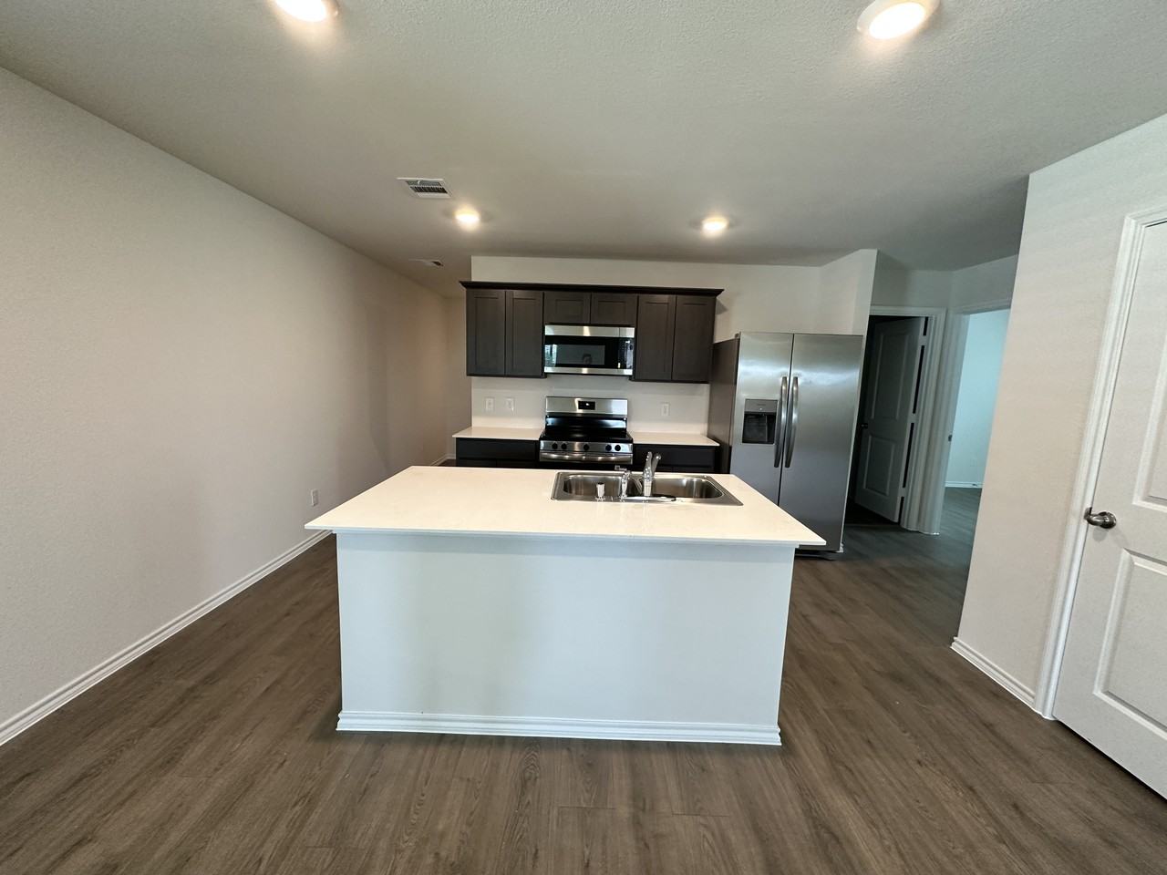 1128 Southfield Dr #1 - Photo 4 of 15