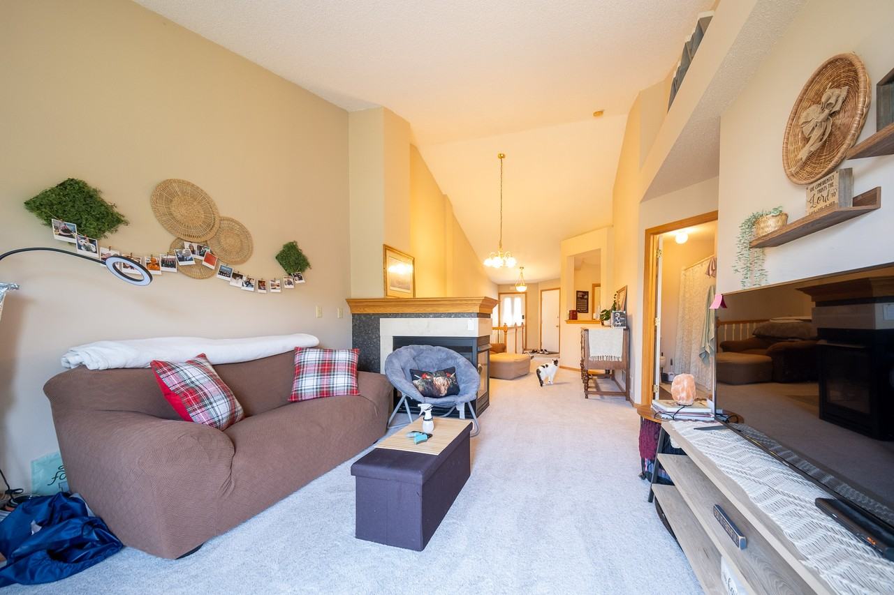 8772 Coburn Ct #1 - Photo 5 of 27