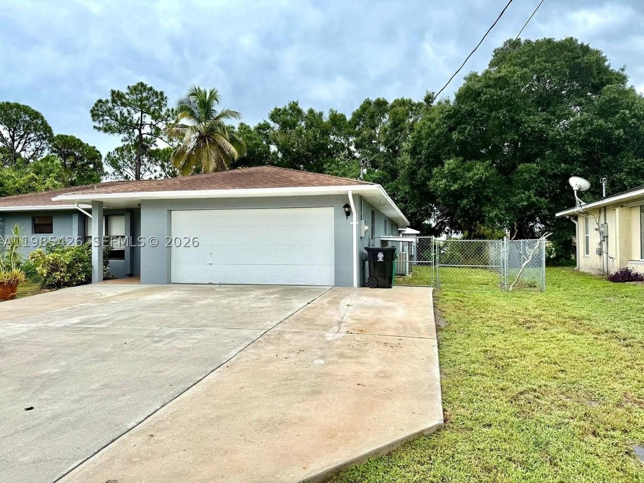 210 Sw Voltair Ter - Photo 4 of 19