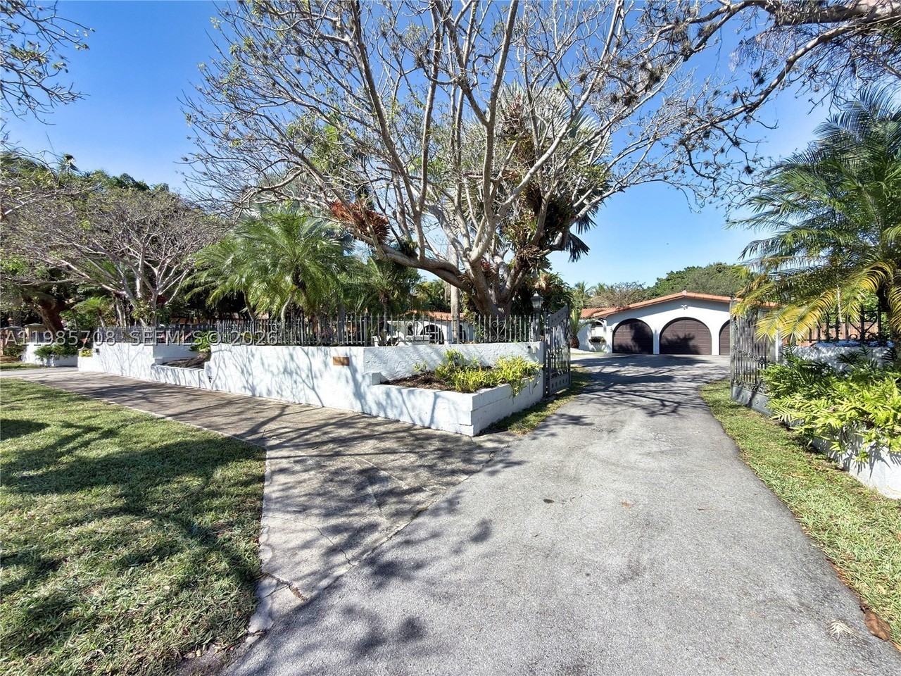 7925 Sw 124th St - Photo 4 of 50