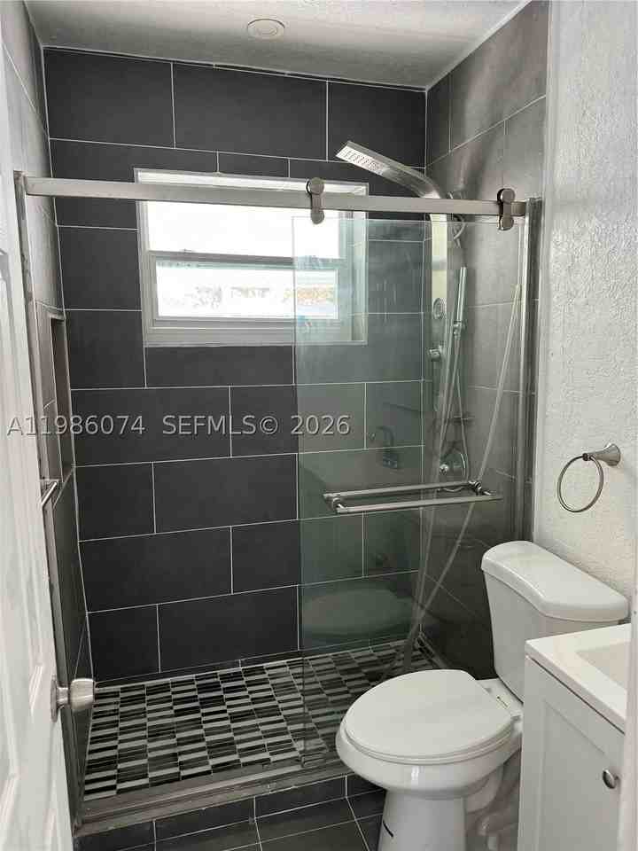 2400 N 57th Way #0 - Photo 5 of 7