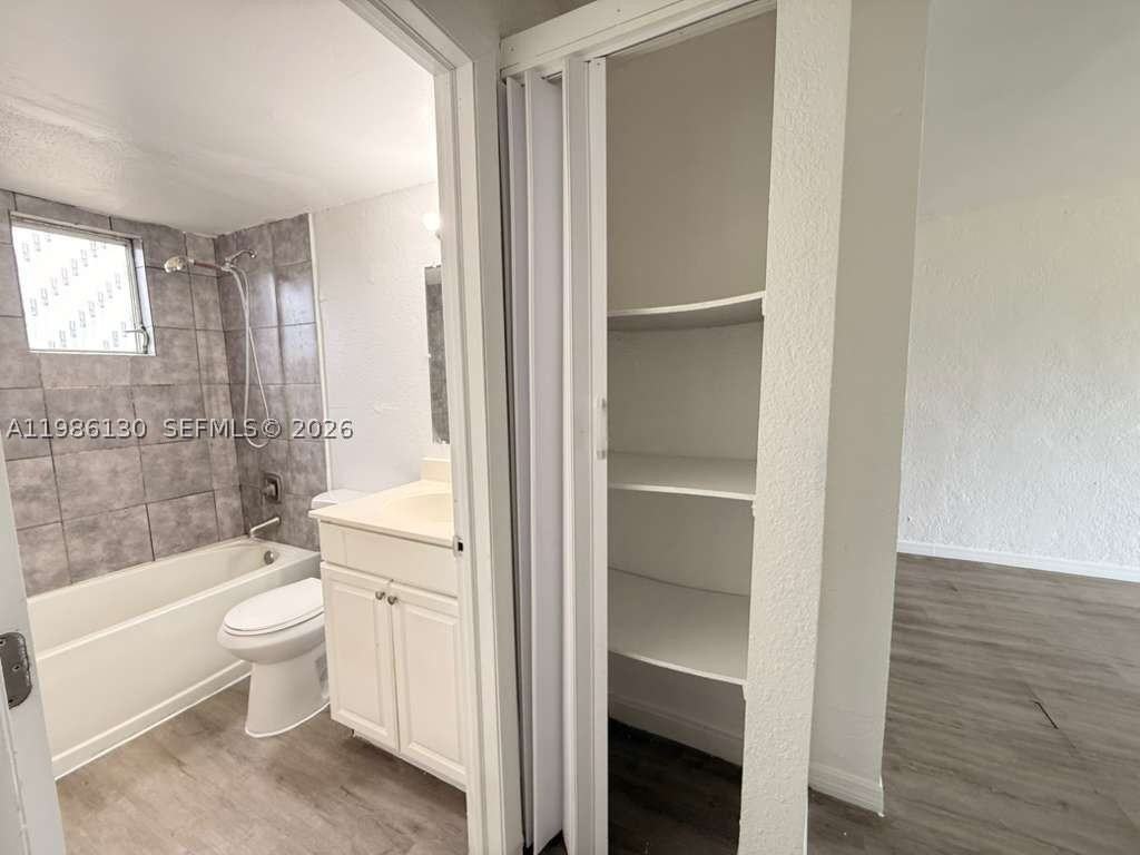 3608 Sammy Watkins Ave #2 - Photo 6 of 9