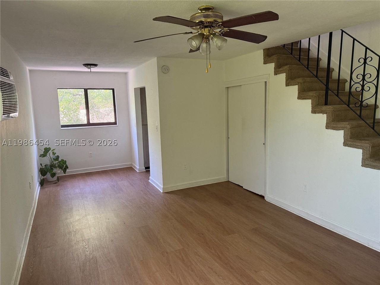 180 Ne 71st St #9 - Photo 3 of 10