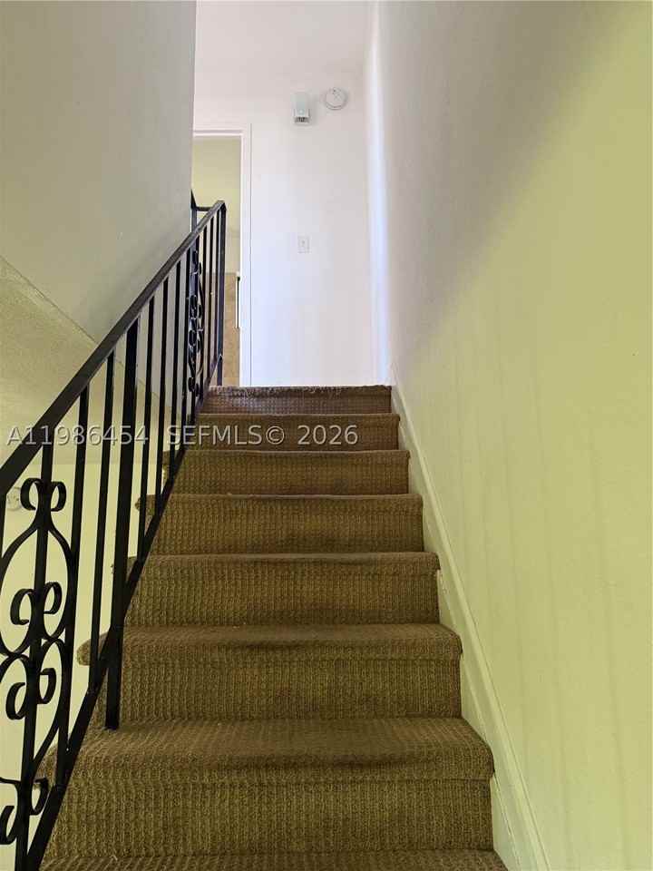 180 Ne 71st St #9 - Photo 4 of 10