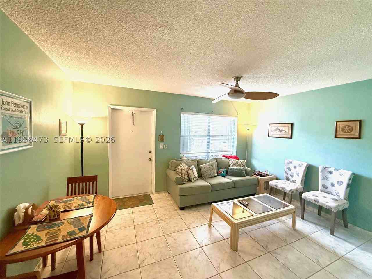 3240 Ne 16th St #3 - Photo 5 of 25