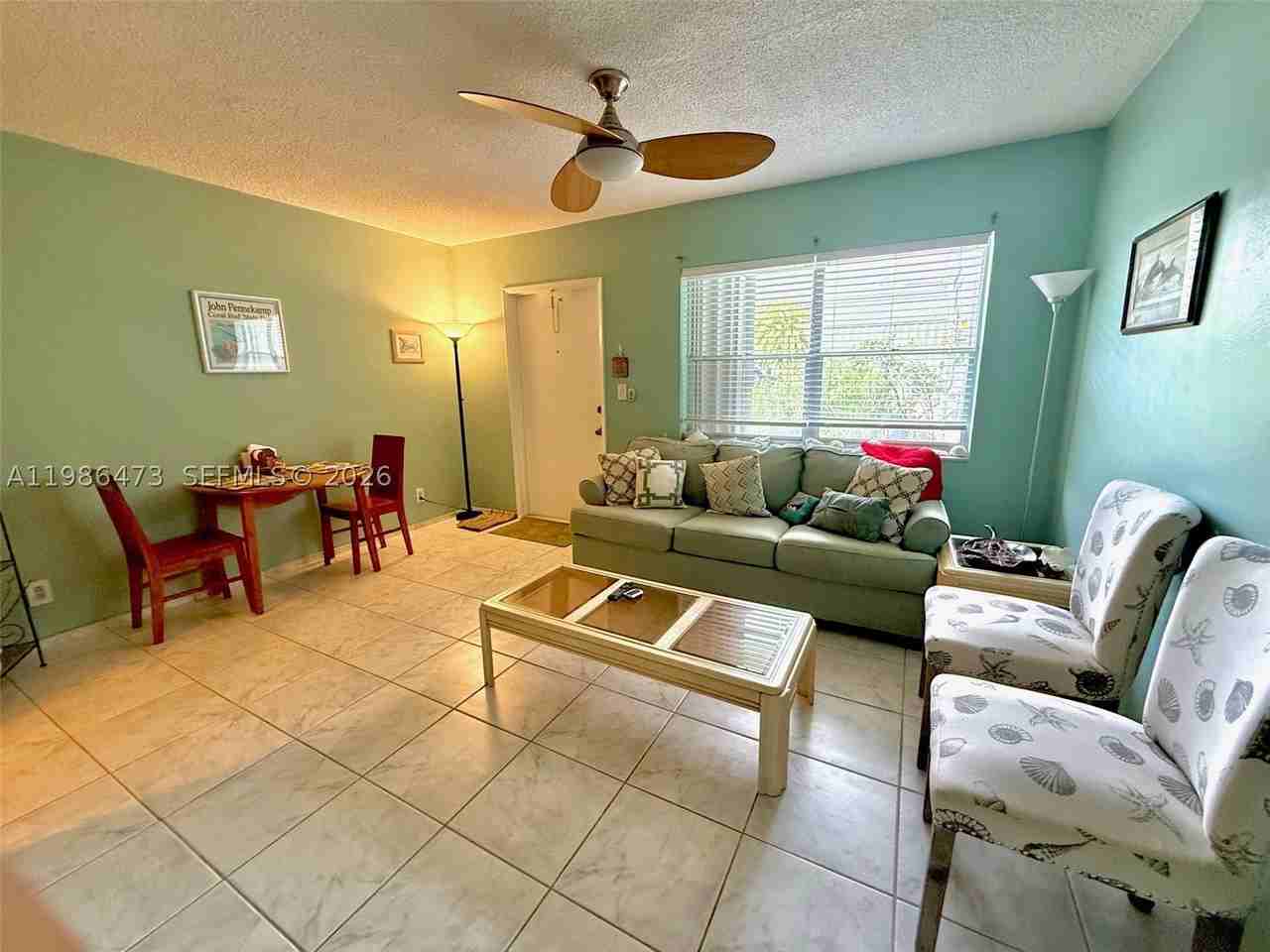 3240 Ne 16th St #3 - Photo 6 of 25