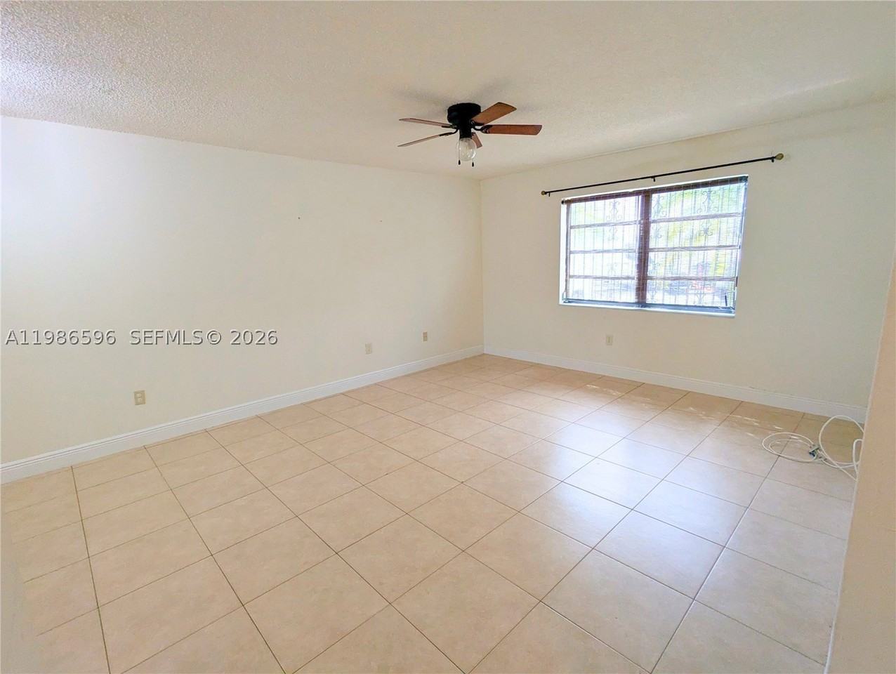 4050 Nw 135th St #8-9 - Photo 2 of 4