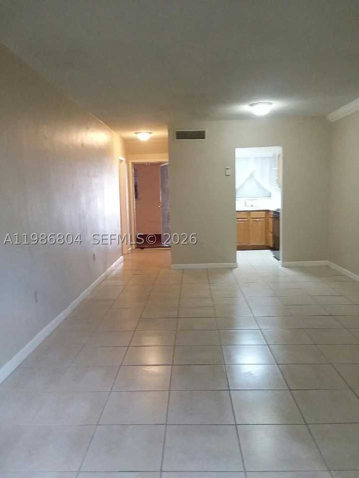 140 Royal Palm Rd #107 - Photo 6 of 13