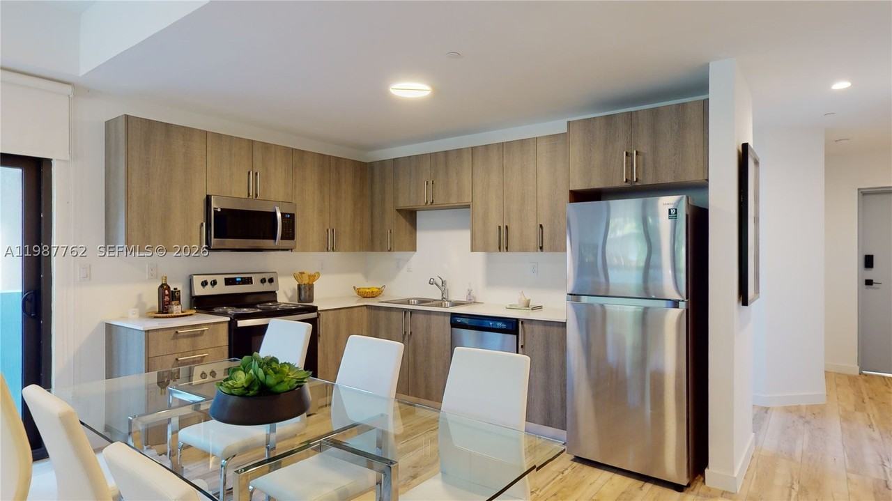 24705 Sw 129th Ave #114 - Photo 6 of 33