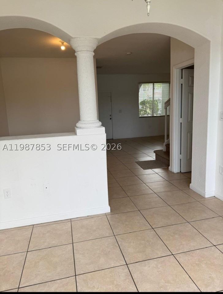 2525 Se 14th Ave #386 - Photo 3 of 16