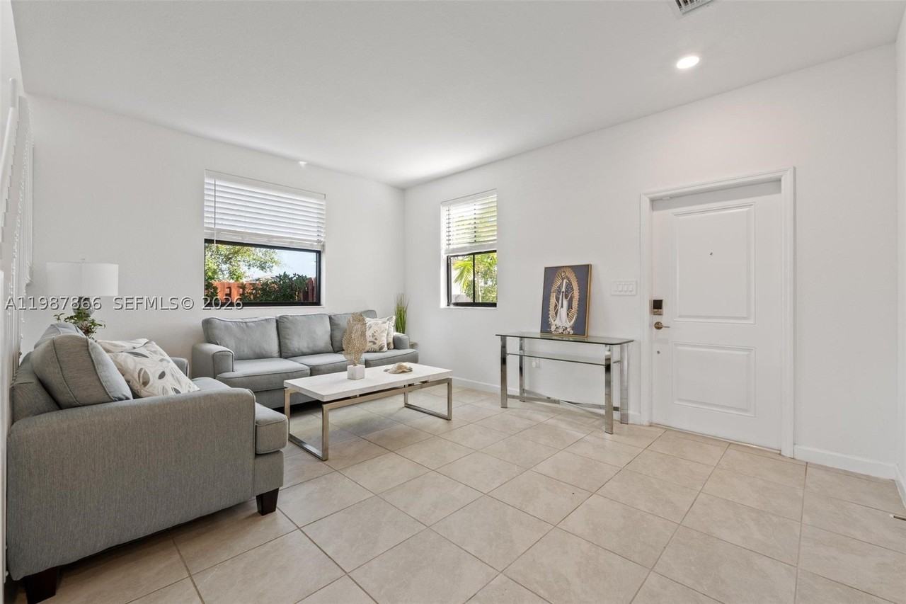 11903 Sw 241st St #11903 - Photo 7 of 50