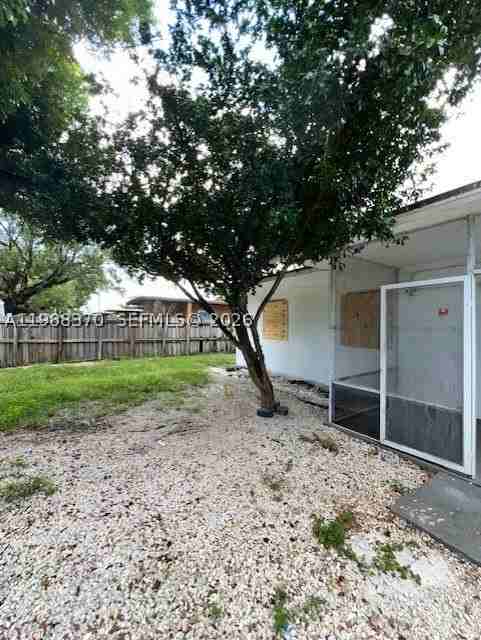 1220 Nw 3rd Ct #0 - Photo 3 of 21