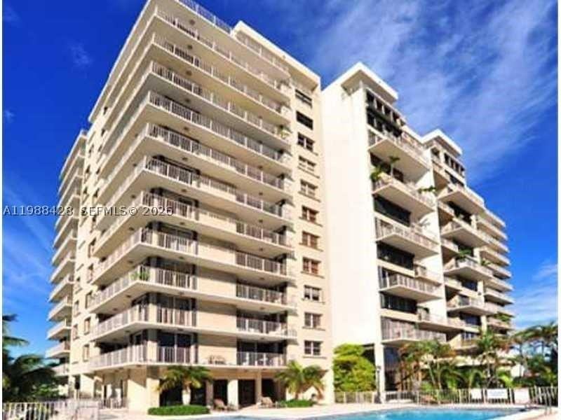 801 N Venetian Dr #1103