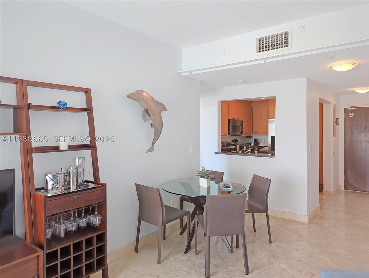 225 Collins Ave #4J - Photo 3 of 15