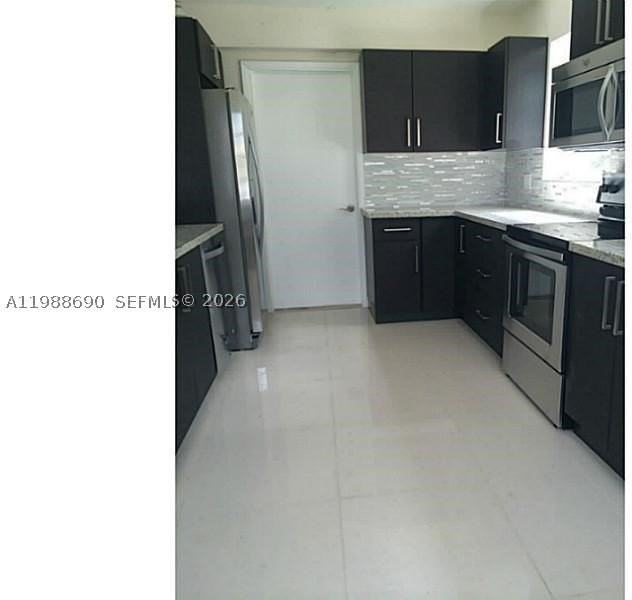 740 Ne 179th Ter - Photo 2 of 28