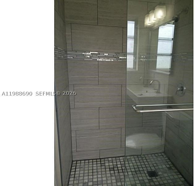 740 Ne 179th Ter - Photo 6 of 28