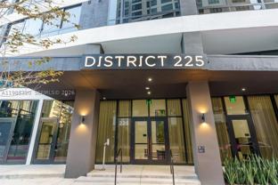 225 N Miami Ave #1701 - Photo 1 of 1