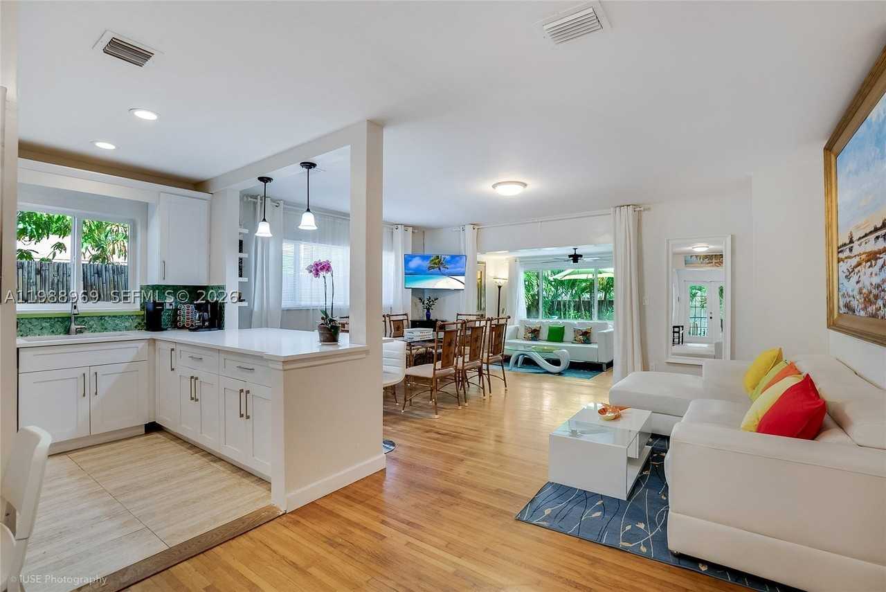 113 Sw 2nd St - Photo 2 of 28