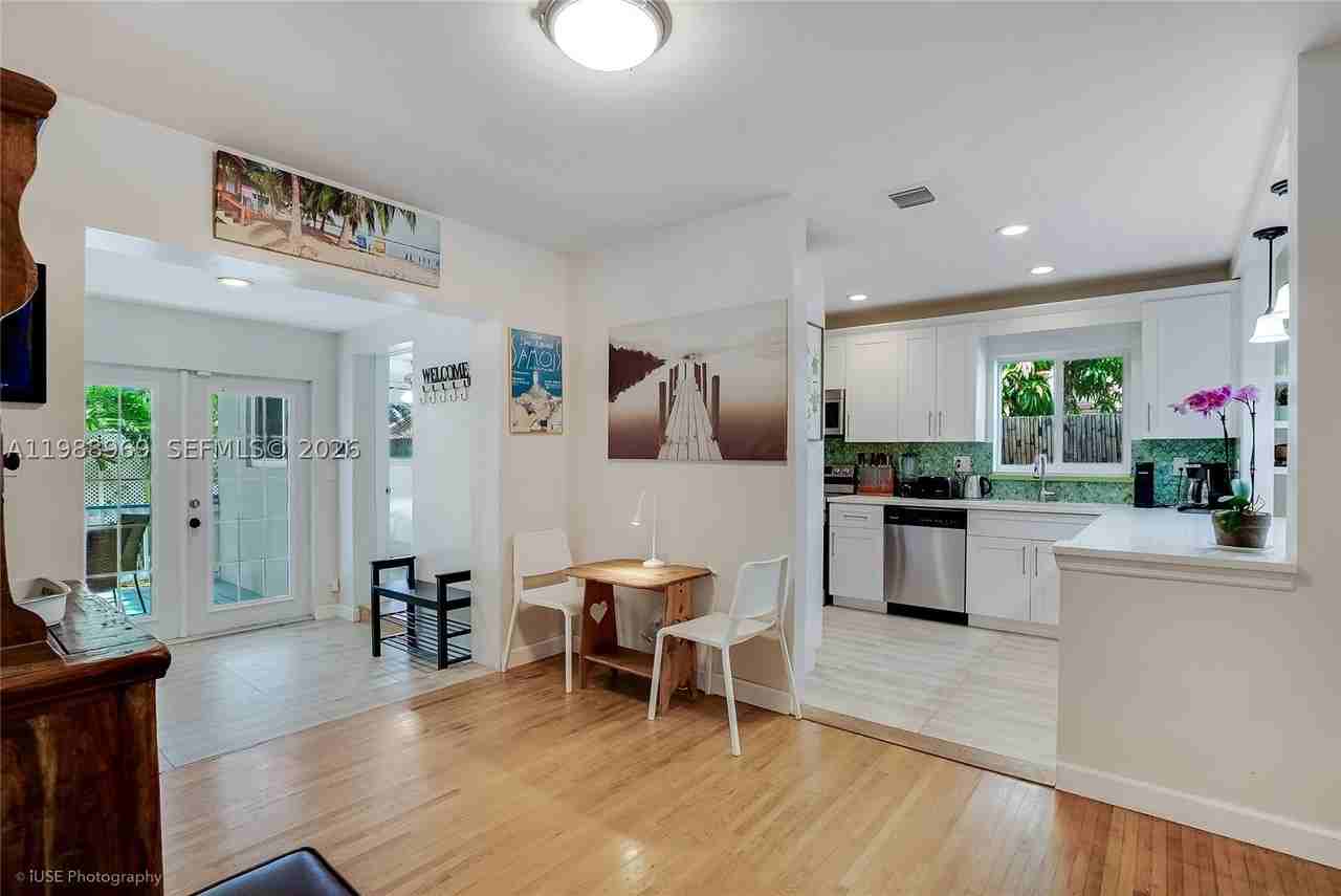 113 Sw 2nd St - Photo 5 of 28