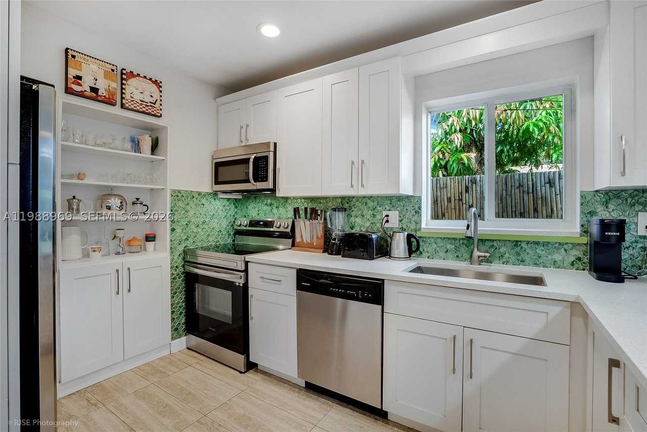 113 Sw 2nd St - Photo 7 of 28