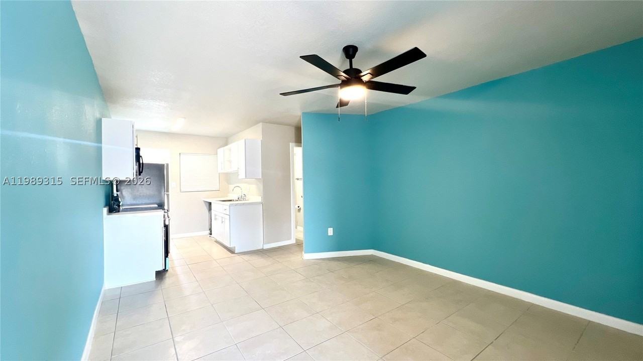 1308 N 21st St #A - Photo 5 of 12