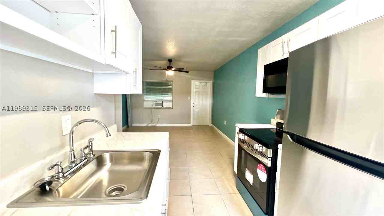 1308 N 21st St #A - Photo 6 of 12