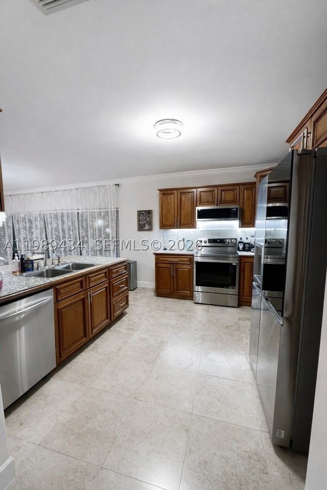 13451 Sw 74th Ave - Photo 4 of 14