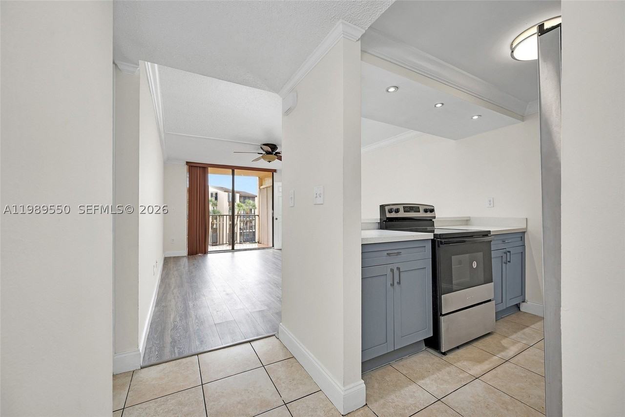 14601 N Kendall Dr #308K
