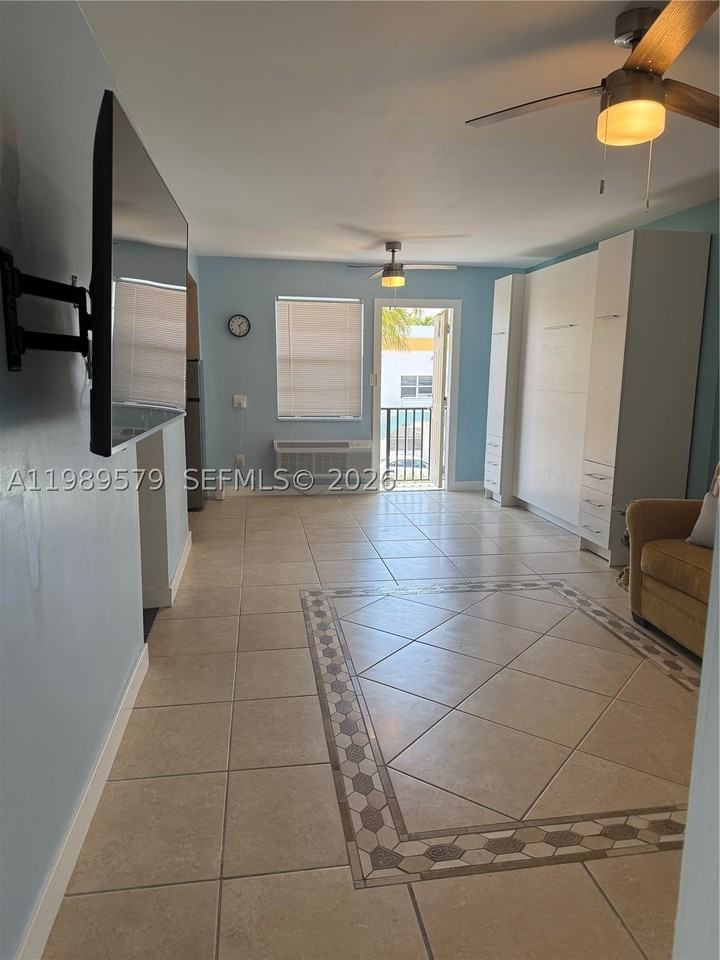 321 Wilson St #A204 - Photo 5 of 9