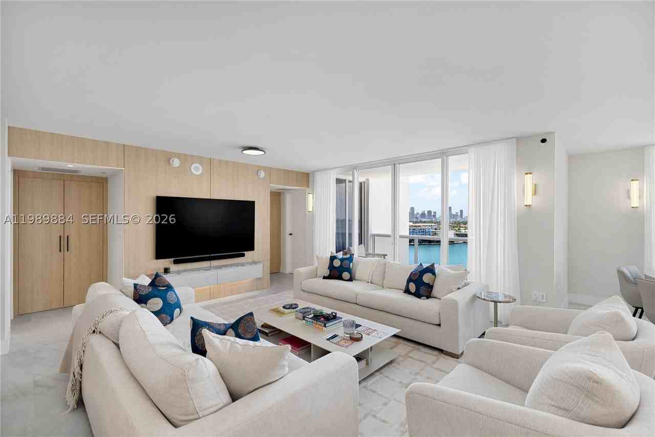 1800 Purdy Ave #1102-4 - Photo 4 of 50