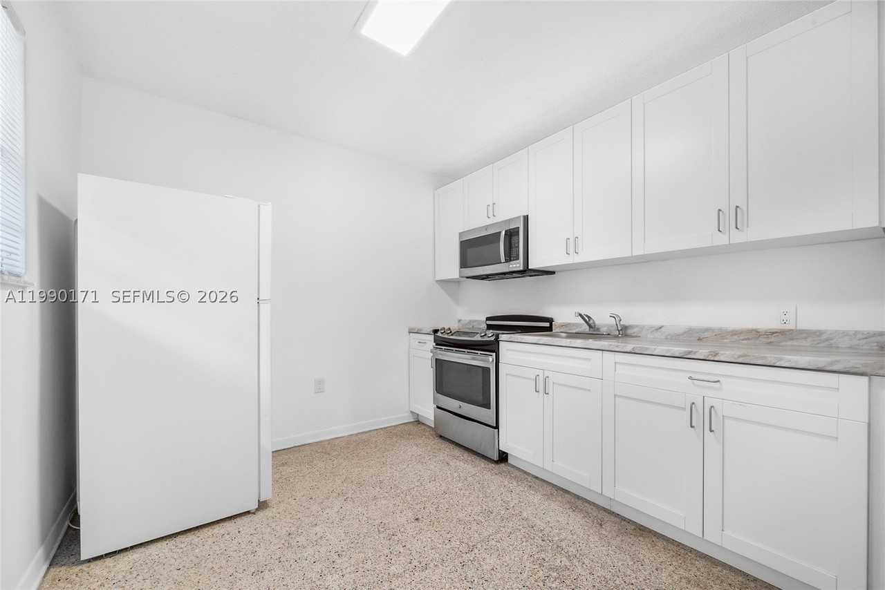 2661 Sw 11th St #8 - Photo 2 of 9