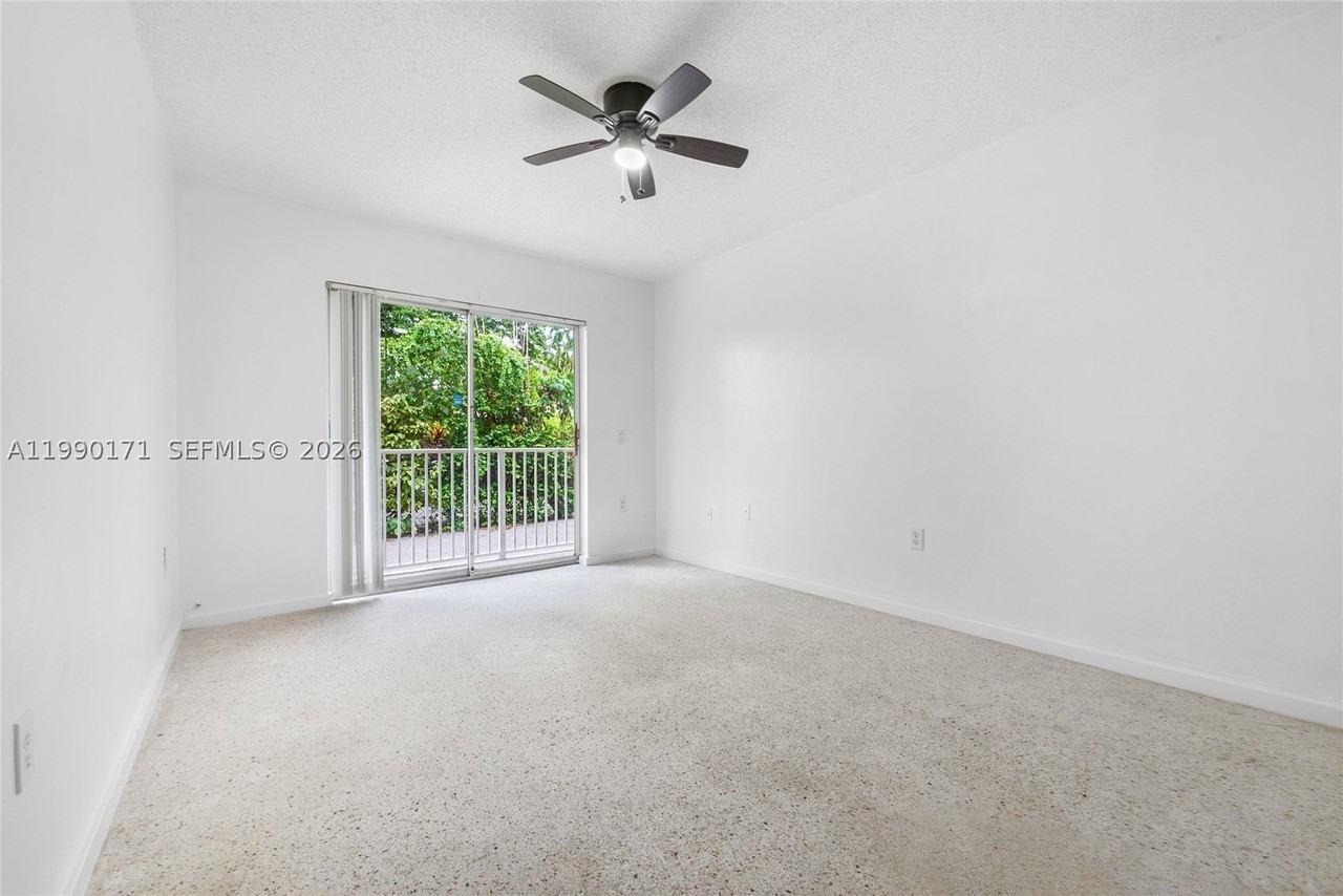 2661 Sw 11th St #8 - Photo 4 of 9