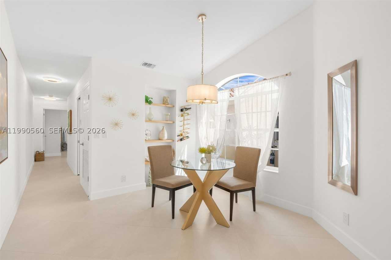 15465 Lake Magnolia Pl - Photo 6 of 50