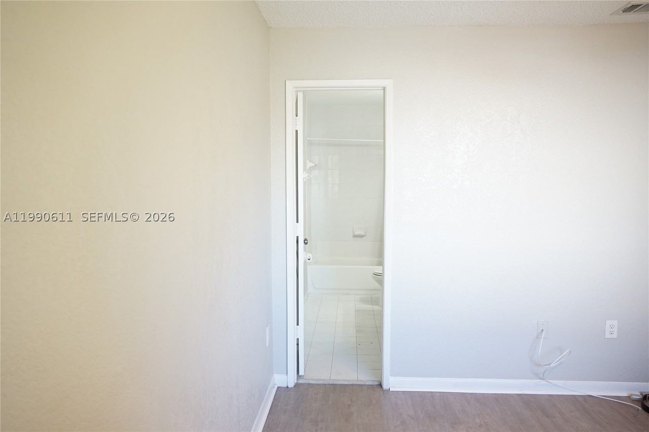 331 Nw 82nd Ave #1303 - Photo 7 of 49