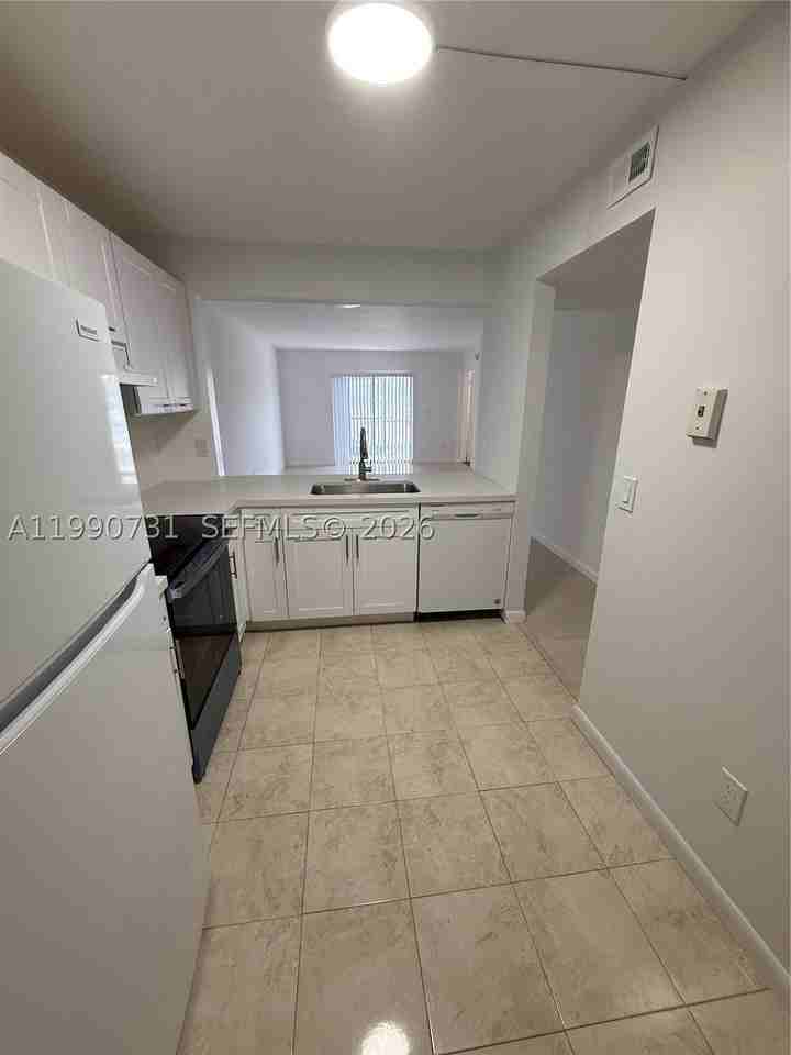 860 Ne 207th Ter #8-106 - Photo 5 of 14