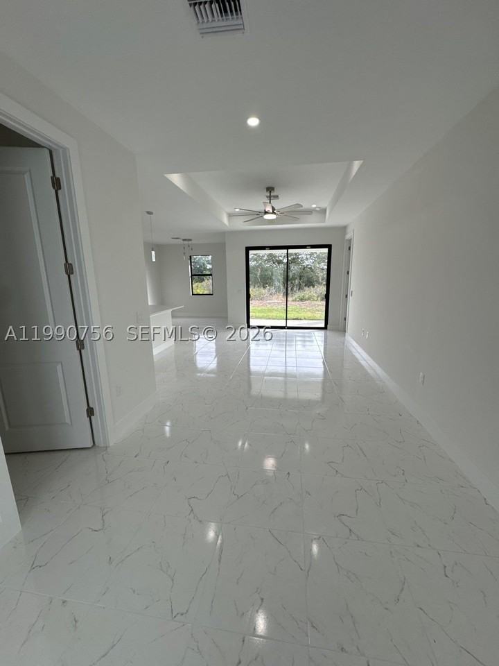 4624 Connie Ave N #0 - Photo 4 of 31