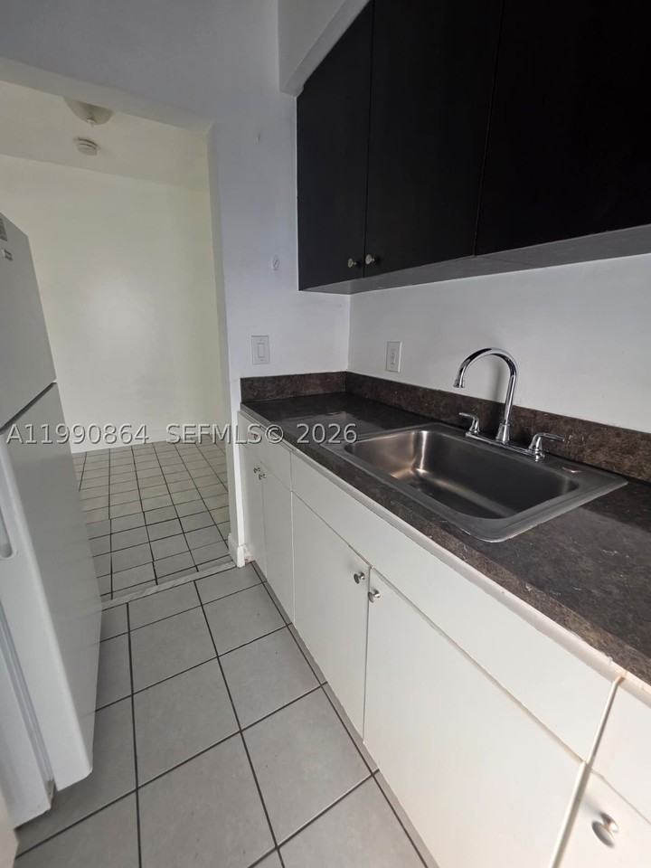 7155 Rue Notre Dame #9 - Photo 7 of 14